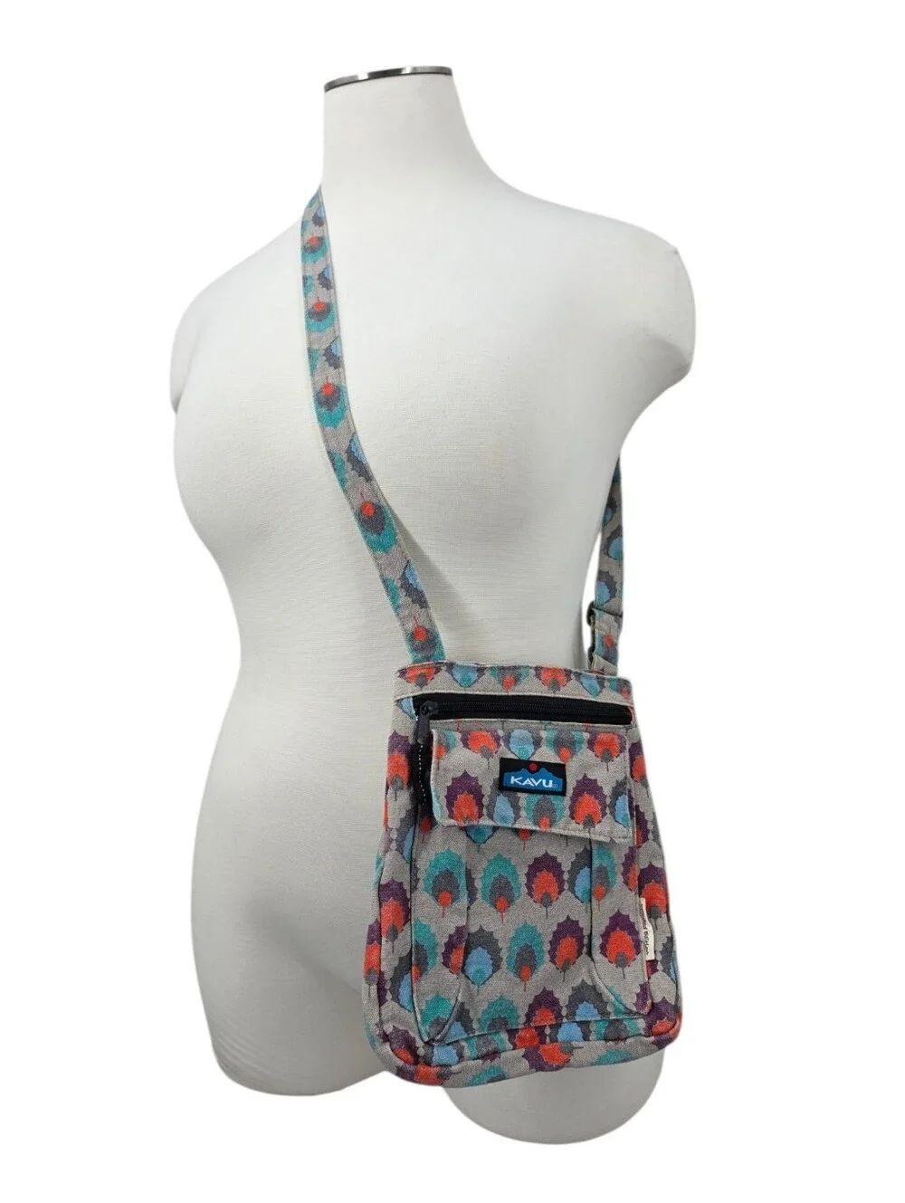 KAVU Keepers Holly Leaf Print Crossbody Bag